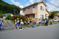 ②
